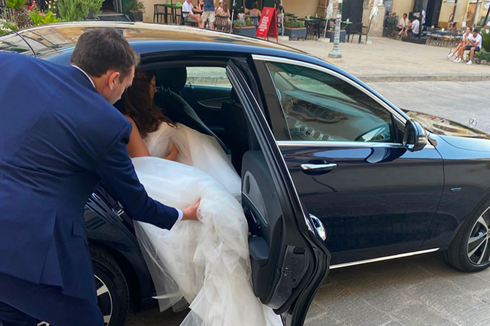 Mercedes berlina classe "E" per wedding a Ragusa